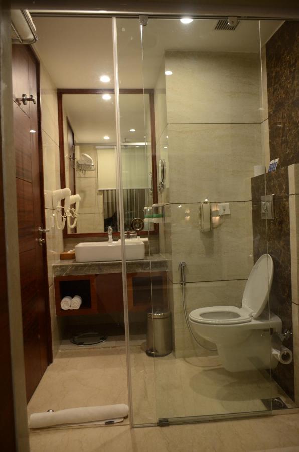 Viraj Sarovar Portico จามมู ภายนอก รูปภาพ